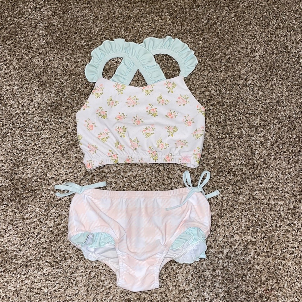 Beautiful 2 piece swim